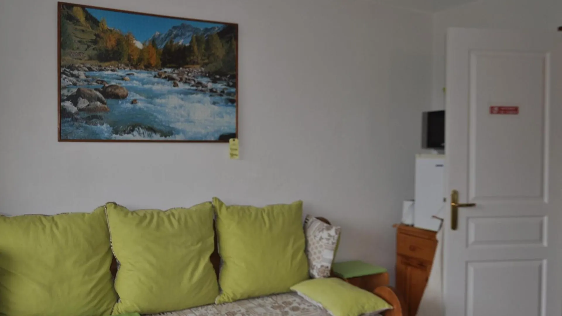 Studio Charmant A Chatel Avec Balcon Et Parking Couvert Proche Des Pistes - Fr-1-693-64 Appartement